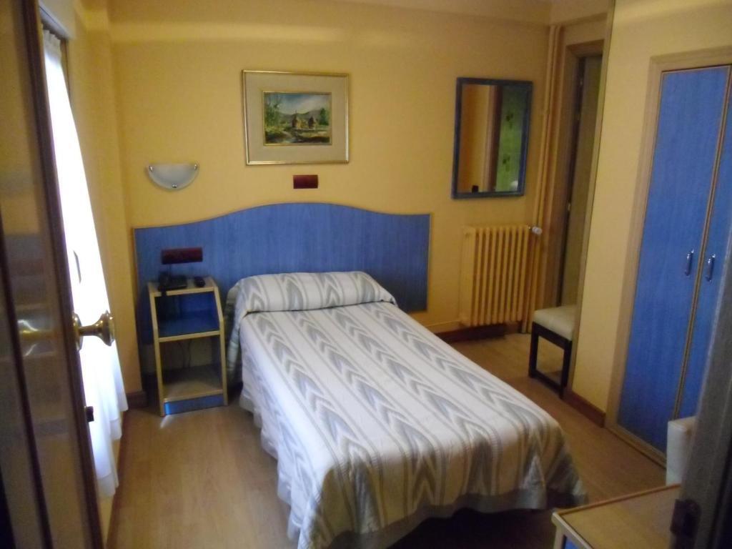Hostal Don Suero Leon Exterior photo