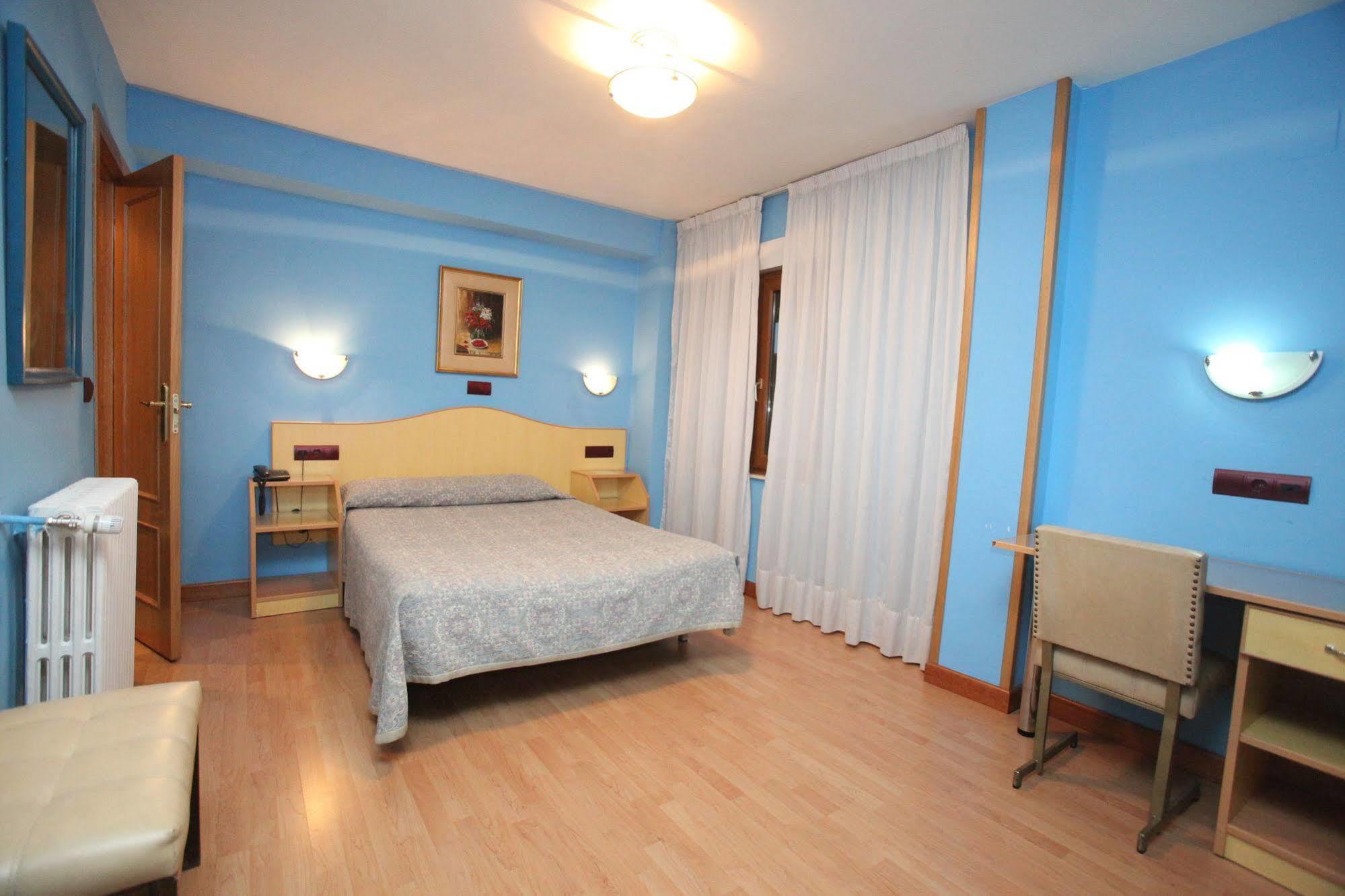 Hostal Don Suero Leon Exterior photo